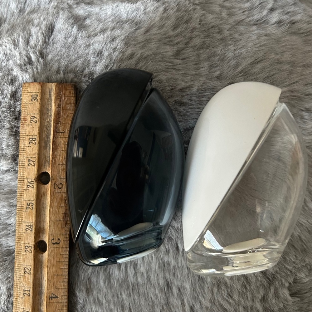 Salt & Pepper Shakers NWOT, Mod Peguins